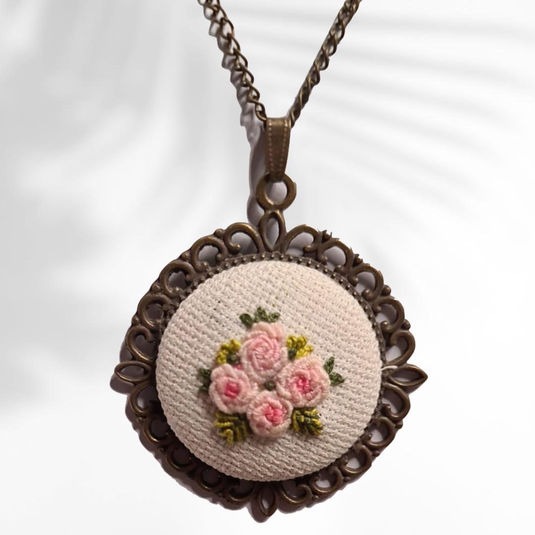 Handmade Elegant Roses Necklace