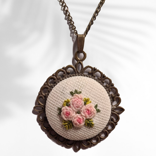 Handmade Elegant Roses Necklace